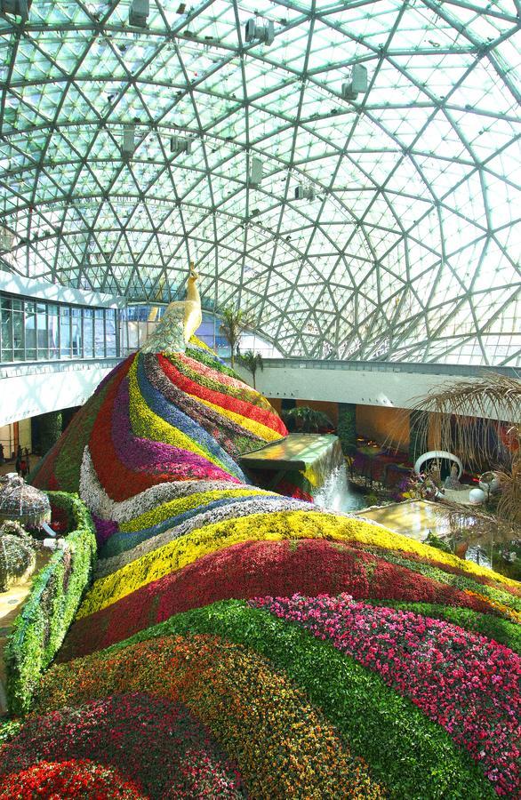 Howard Johnson Flower City Hotel Кунмин Екстериор снимка