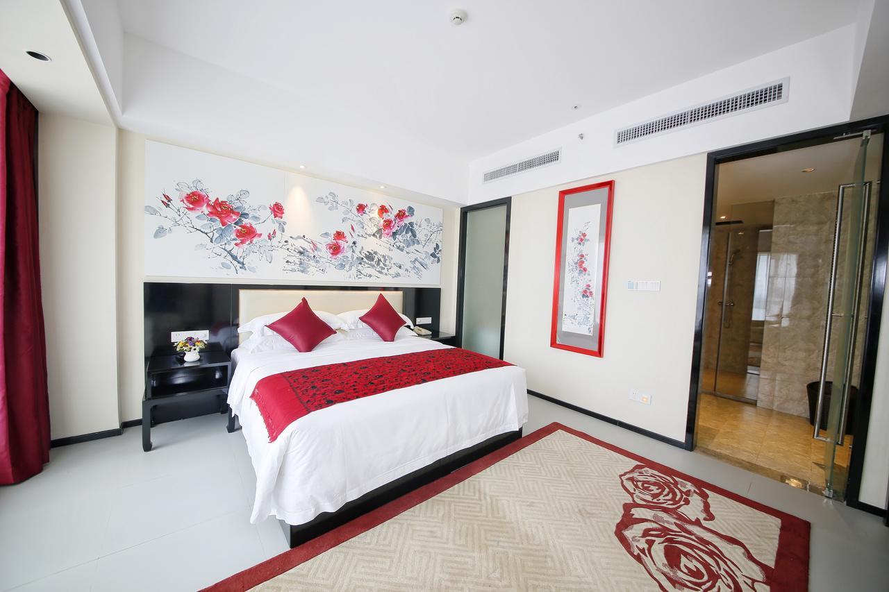 Howard Johnson Flower City Hotel Кунмин Екстериор снимка