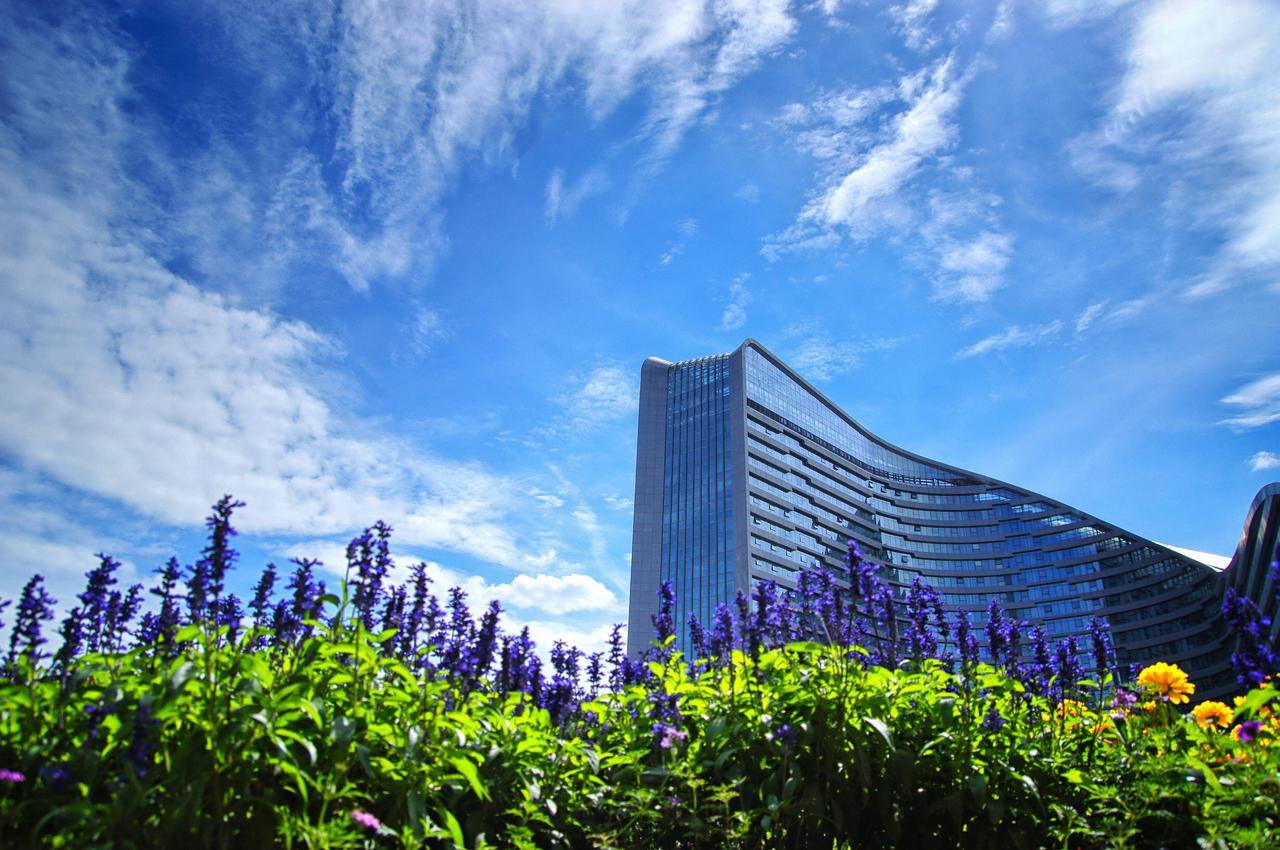 Howard Johnson Flower City Hotel Кунмин Екстериор снимка