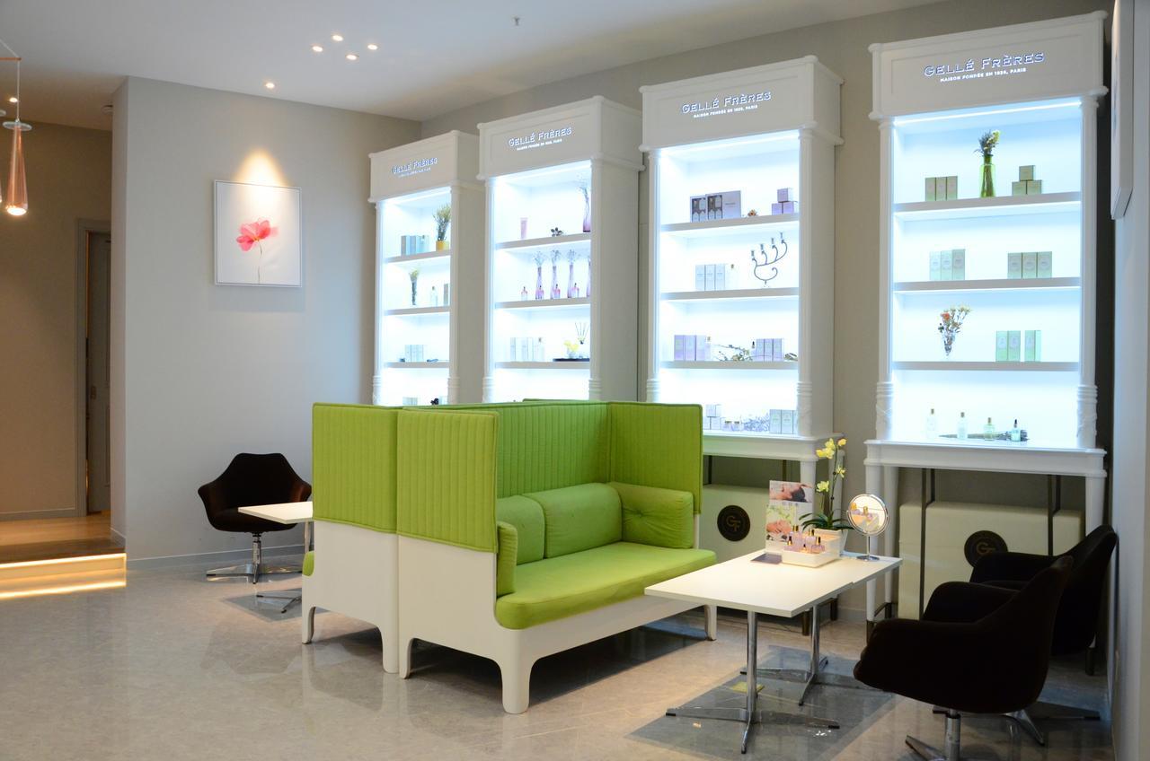 Howard Johnson Flower City Hotel Кунмин Екстериор снимка