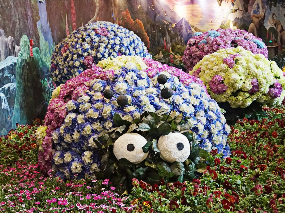 Howard Johnson Flower City Hotel Кунмин Екстериор снимка